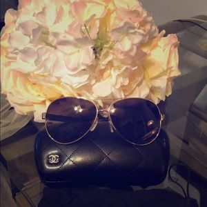 CHANEL Sunglasses AVIATOR 

Made in Italy